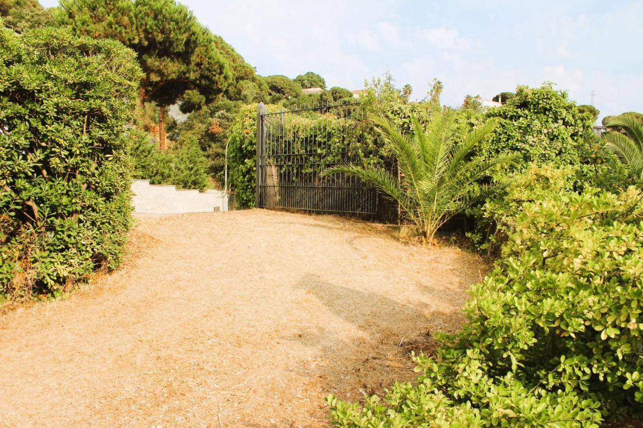 יורט דה מאר Private Apartments Cala Canyelles מראה חיצוני תמונה