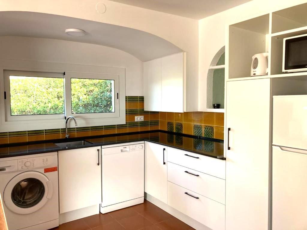יורט דה מאר Private Apartments Cala Canyelles מראה חיצוני תמונה