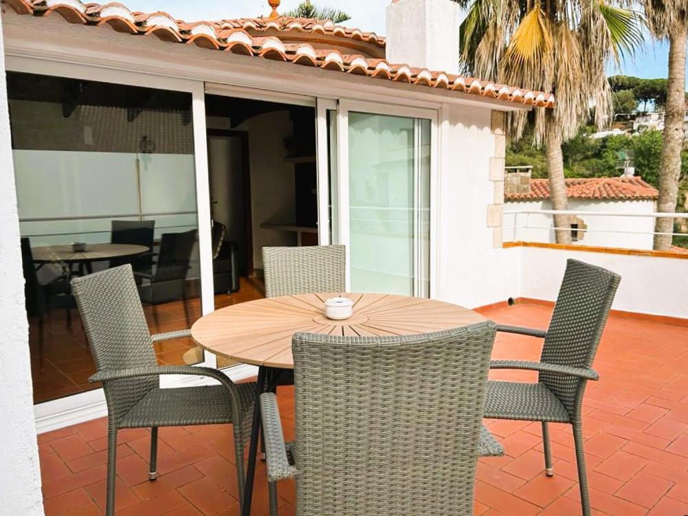 יורט דה מאר Private Apartments Cala Canyelles מראה חיצוני תמונה